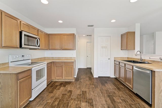 1208 Krista Drive, Burleson, TX 76028