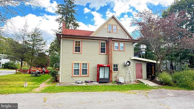 87 MILANVILLE RD, Beach Lake, PA 18405