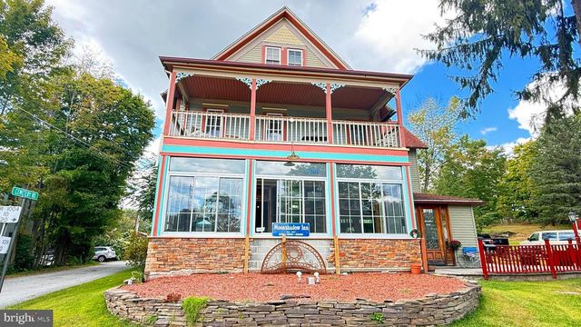 87 MILANVILLE RD, Beach Lake, PA 18405