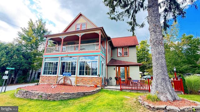 87 MILANVILLE RD, Beach Lake, PA 18405