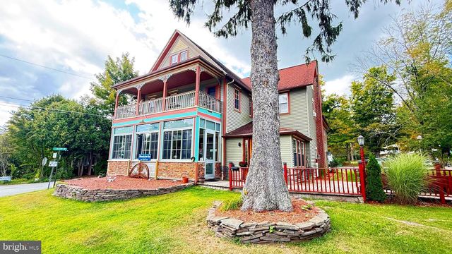 87 MILANVILLE RD, Beach Lake, PA 18405