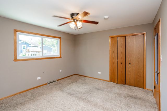 7840 Cronin Avenue, Justice, IL 60458