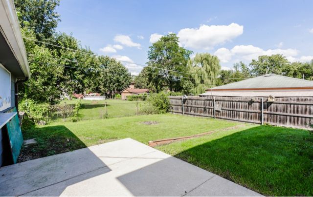 7840 Cronin Avenue, Justice, IL 60458