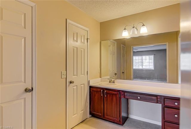 4517 Southport Road, Greensboro, NC 27410