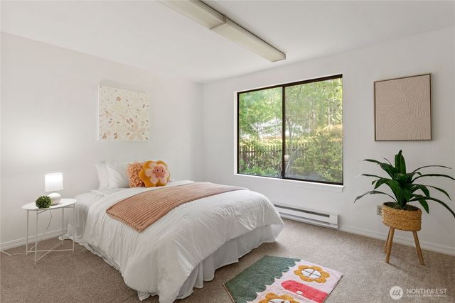 60 E Christmas Tree Place, Belfair, WA 98528