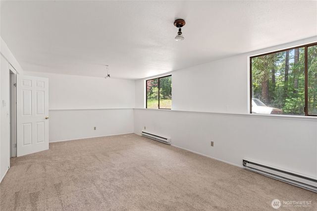 60 E Christmas Tree Place, Belfair, WA 98528