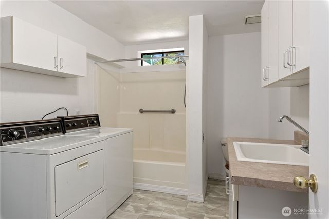 60 E Christmas Tree Place, Belfair, WA 98528