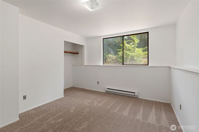 60 E Christmas Tree Place, Belfair, WA 98528