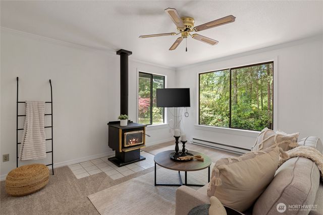 60 E Christmas Tree Place, Belfair, WA 98528