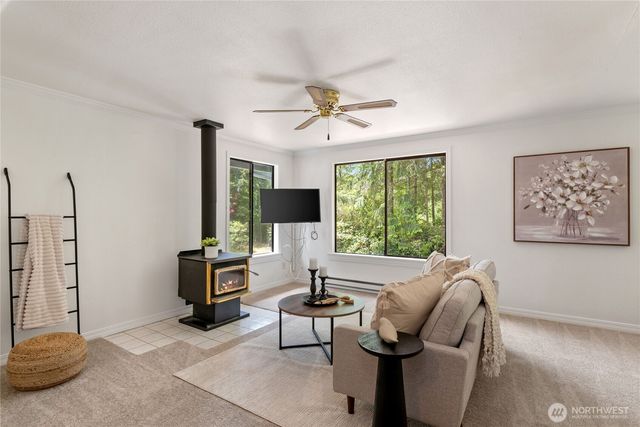 60 E Christmas Tree Place, Belfair, WA 98528