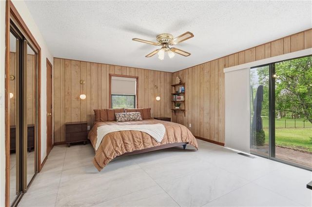 24324 Old KC Road, Paola, KS 66071