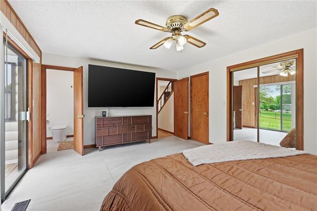24324 Old KC Road, Paola, KS 66071