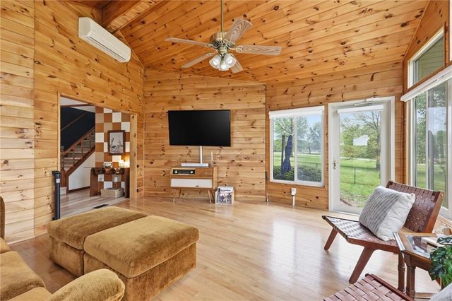 24324 Old KC Road, Paola, KS 66071