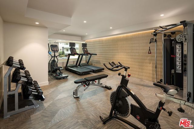 11837 Mayfield Avenue PH5, Los Angeles, CA 90049