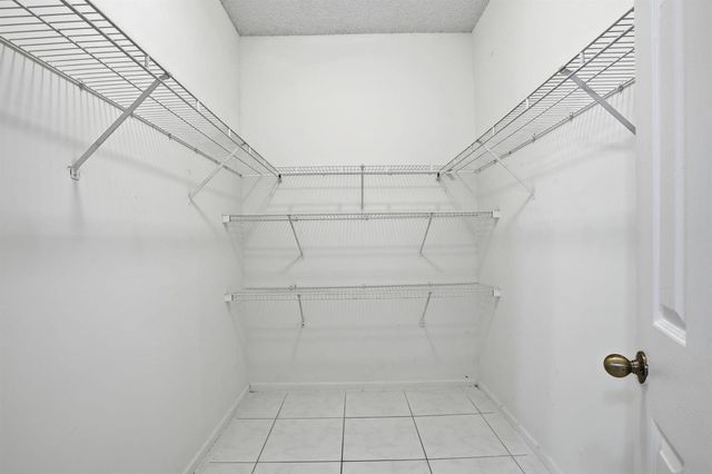 1495 SW 105th Avenue, Pembroke Pines, FL 33025
