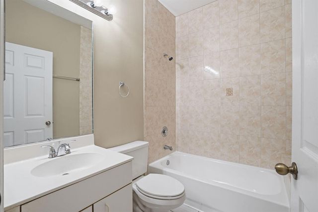 1495 SW 105th Avenue, Pembroke Pines, FL 33025