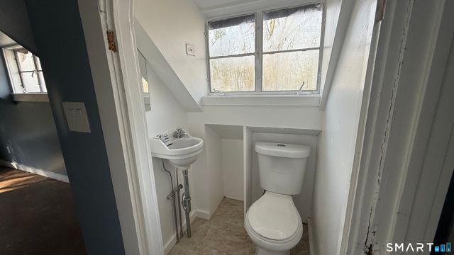 198 Good Hill Road, Oxford, CT 06478