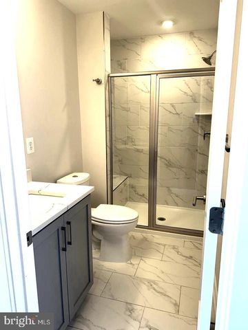 946 HEIGHTS ALY SE, Washington, DC 20032