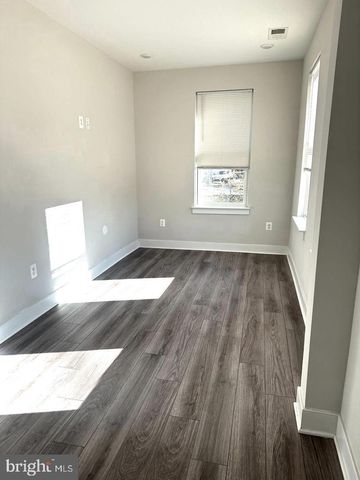 946 HEIGHTS ALY SE, Washington, DC 20032