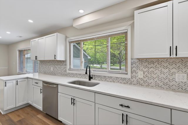 1404 Forest Park Avenue, Valparaiso, IN 46385