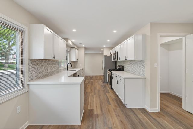 1404 Forest Park Avenue, Valparaiso, IN 46385