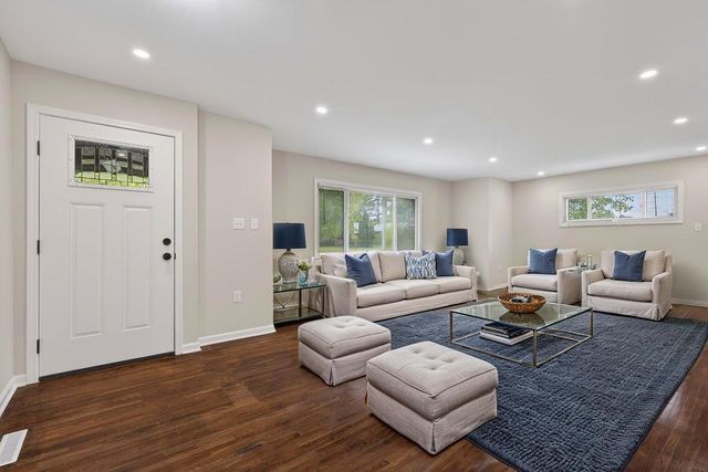 1404 Forest Park Avenue, Valparaiso, IN 46385