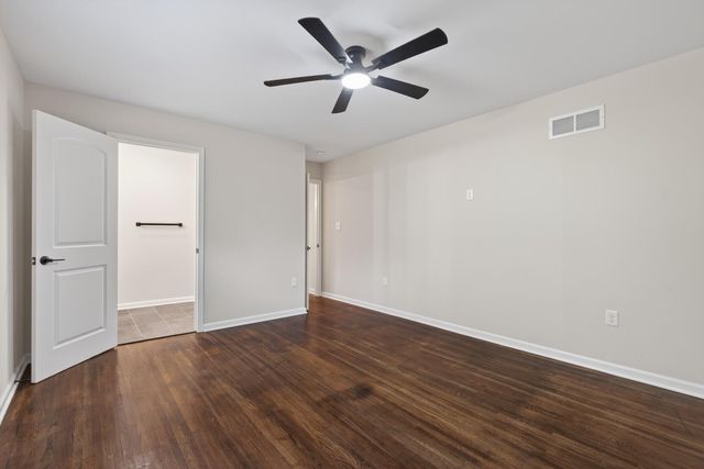 1404 Forest Park Avenue, Valparaiso, IN 46385
