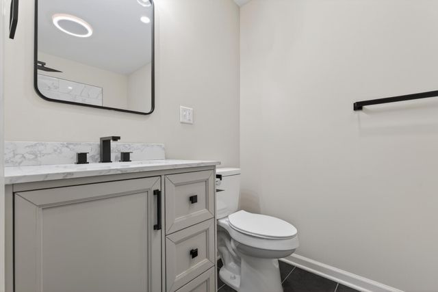 1404 Forest Park Avenue, Valparaiso, IN 46385