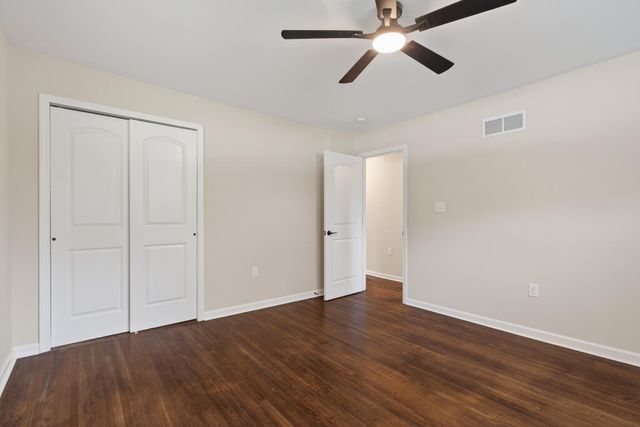 1404 Forest Park Avenue, Valparaiso, IN 46385