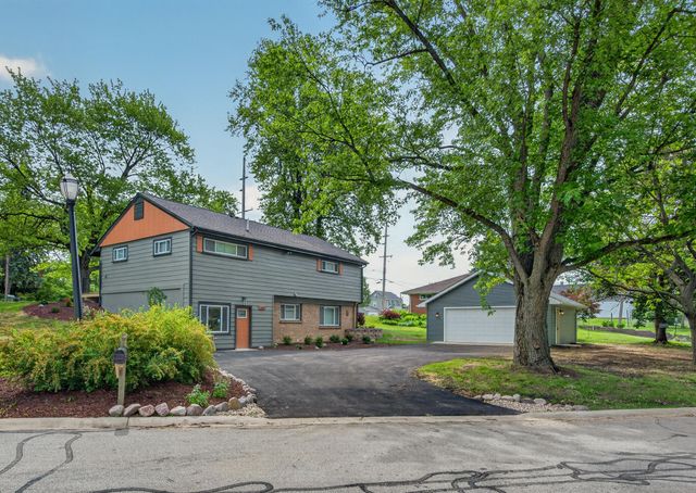 1404 Forest Park Avenue, Valparaiso, IN 46385