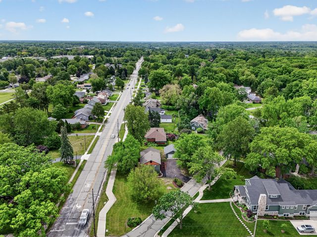 1404 Forest Park Avenue, Valparaiso, IN 46385