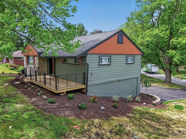 1404 Forest Park Avenue, Valparaiso, IN 46385