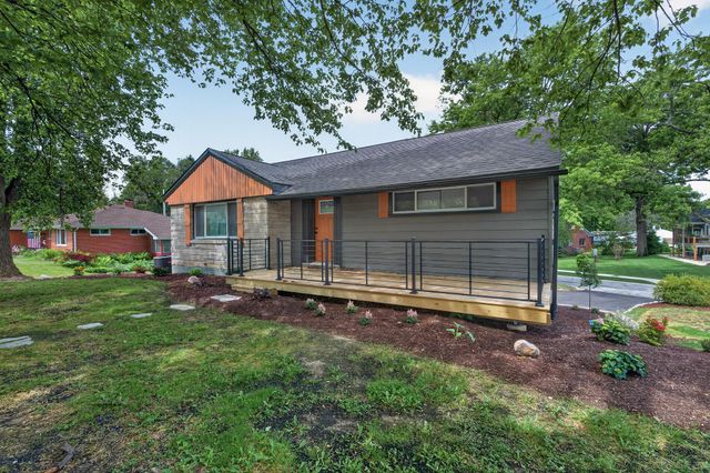 1404 Forest Park Avenue, Valparaiso, IN 46385