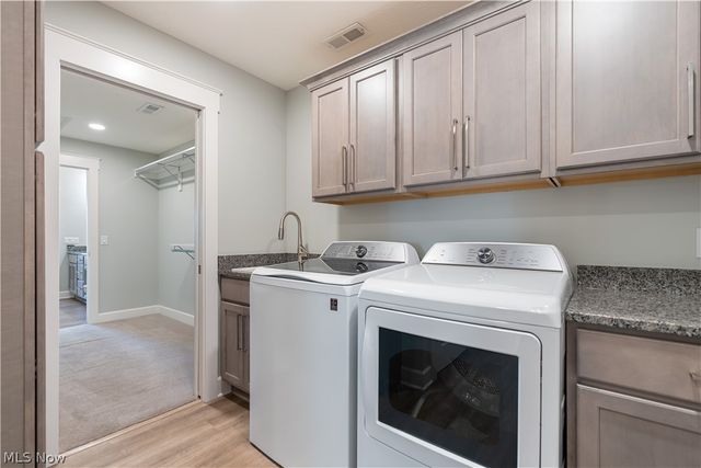 3542 Red Tail Circle NW, Canton, OH 44708