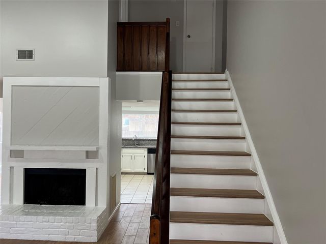 65 Yewleaf Road, The Woodlands, TX 77381