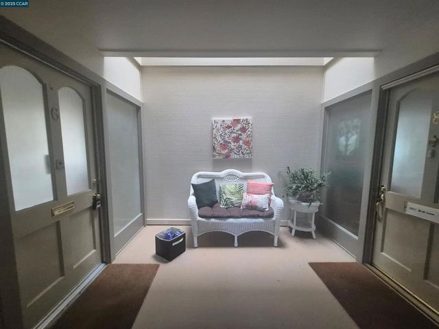 1832 Golden Rain Rd 6, Walnut Creek, CA 94595