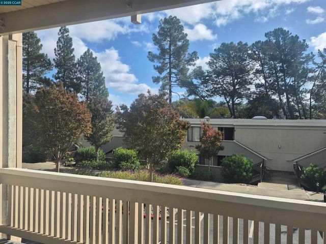 1832 Golden Rain Rd 6, Walnut Creek, CA 94595