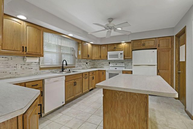 3456 N Wisconsin STREET, Racine, WI 53402