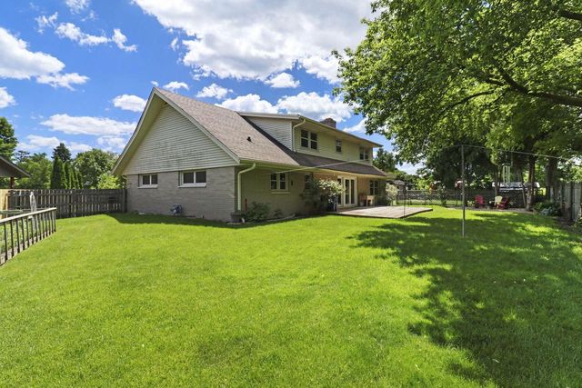 3456 N Wisconsin STREET, Racine, WI 53402