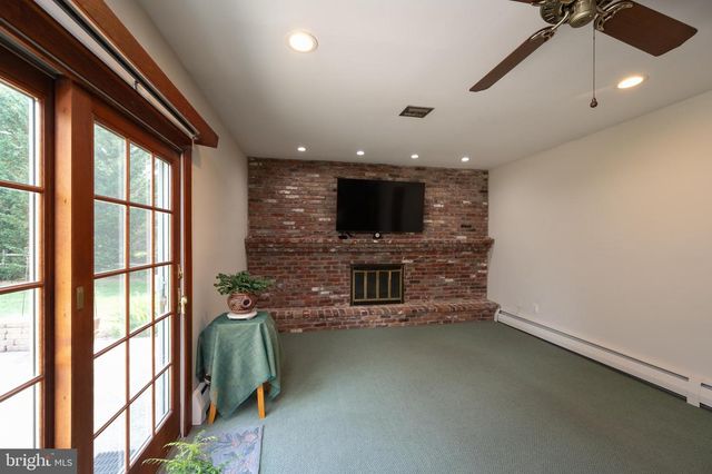 1967 LAFAYETTE RD, Lansdale, PA 19446