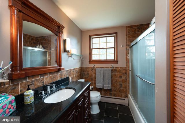 1967 LAFAYETTE RD, Lansdale, PA 19446