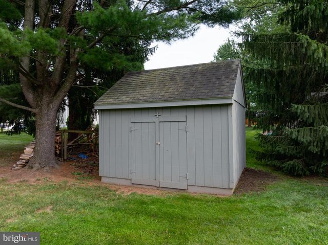 1967 LAFAYETTE RD, Lansdale, PA 19446