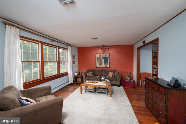 1967 LAFAYETTE RD, Lansdale, PA 19446