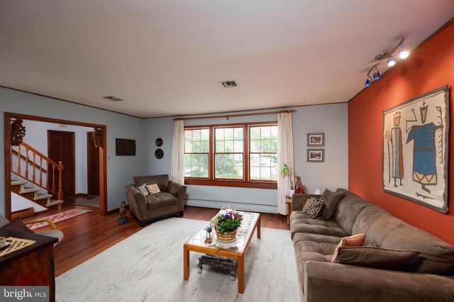 1967 LAFAYETTE RD, Lansdale, PA 19446