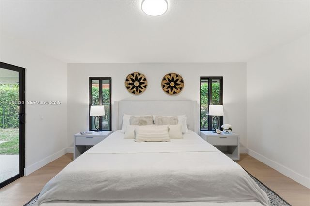 2 Dunbar Rd, Palm Beach Gardens, FL 33418