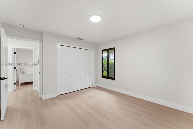 2 Dunbar Rd, Palm Beach Gardens, FL 33418