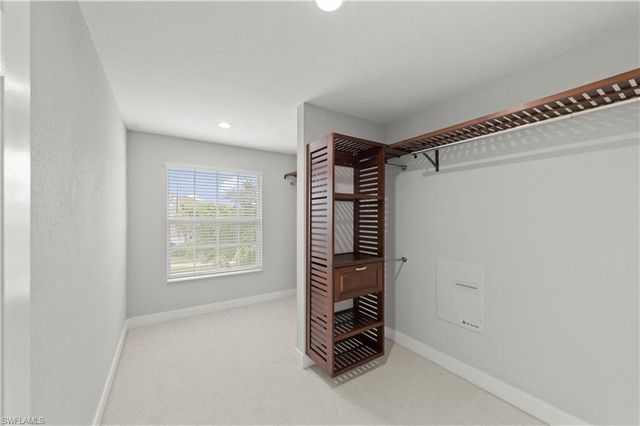 2859 Blossom CT, Naples, FL 34120