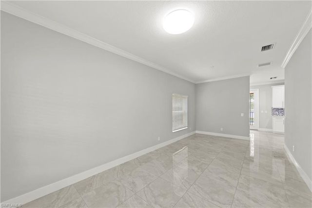 2859 Blossom CT, Naples, FL 34120