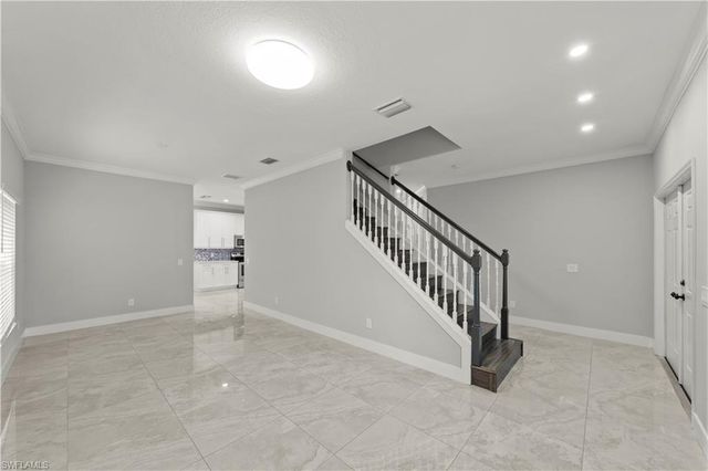 2859 Blossom CT, Naples, FL 34120