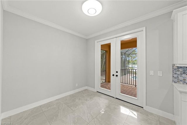 2859 Blossom CT, Naples, FL 34120